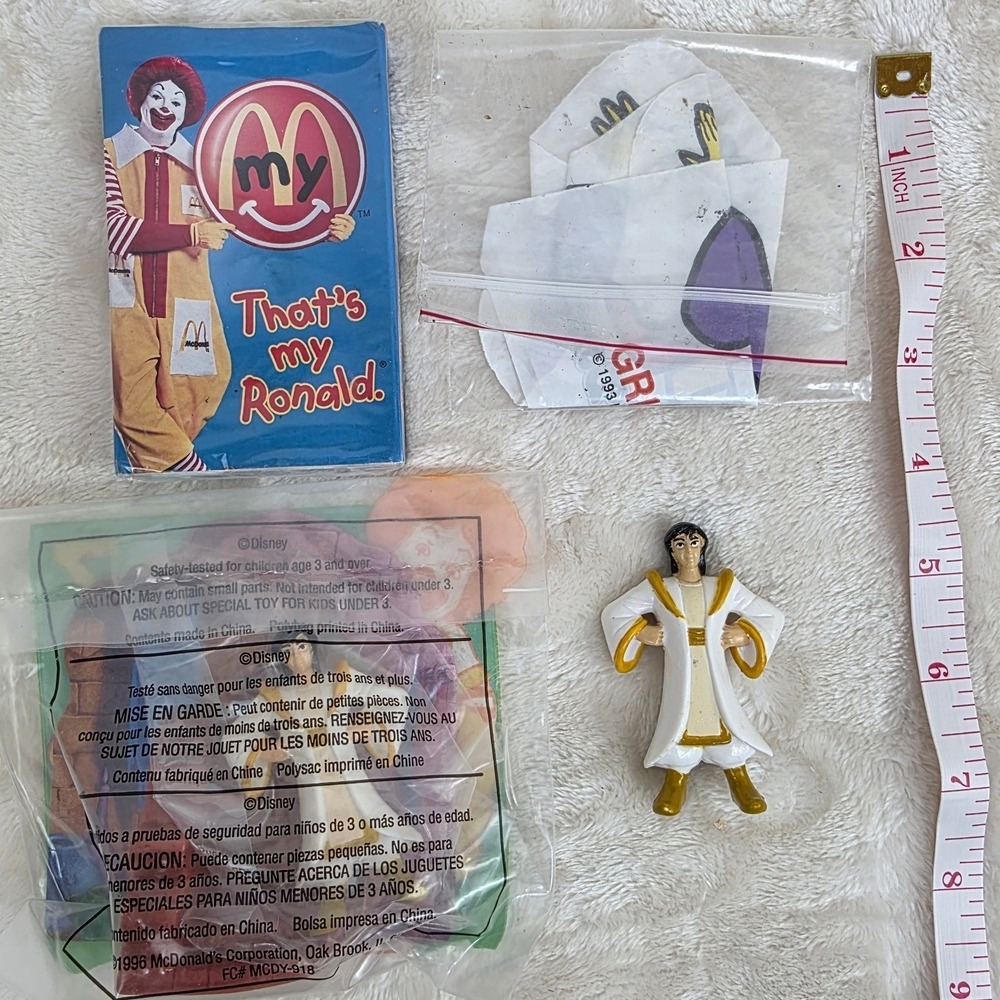 McDonalds‎ Disney Aladdin Figurine and McDonalds Cassette Tape Toy Vintage 90s